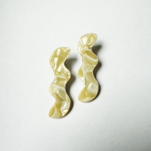 Squiggle Clips | Pearl